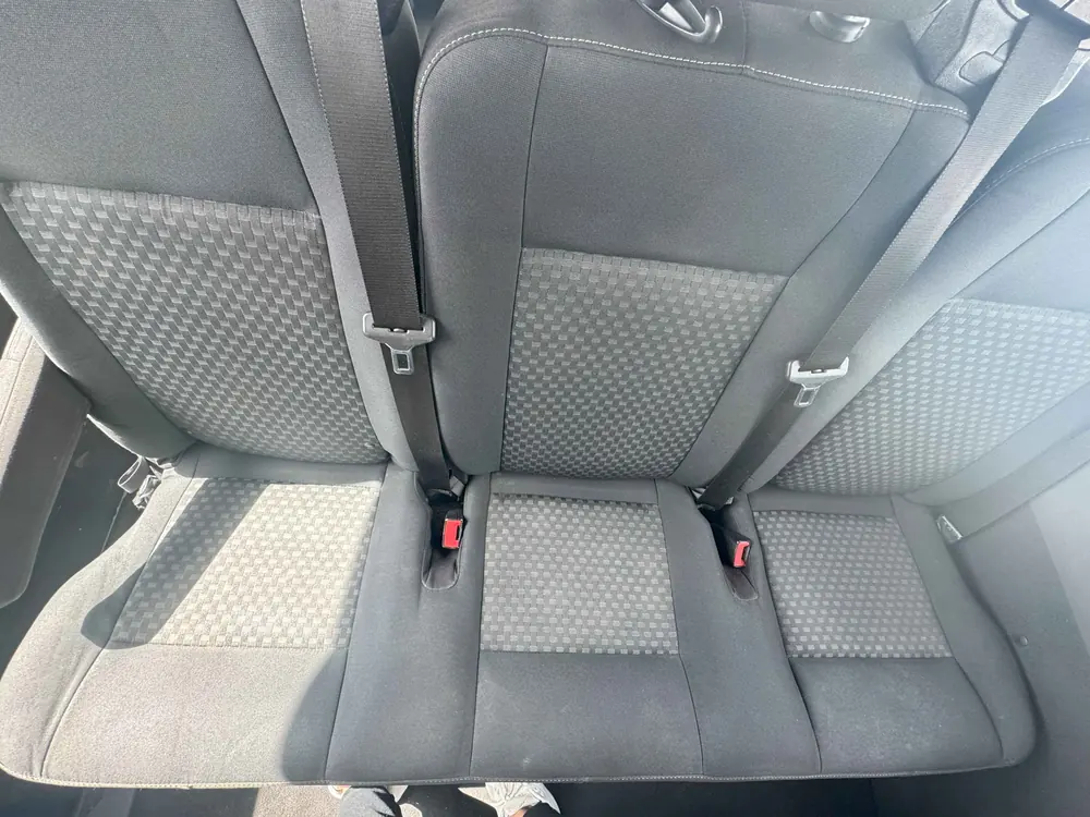 Ford Transit 350 XLT Med Roof interior photo 3