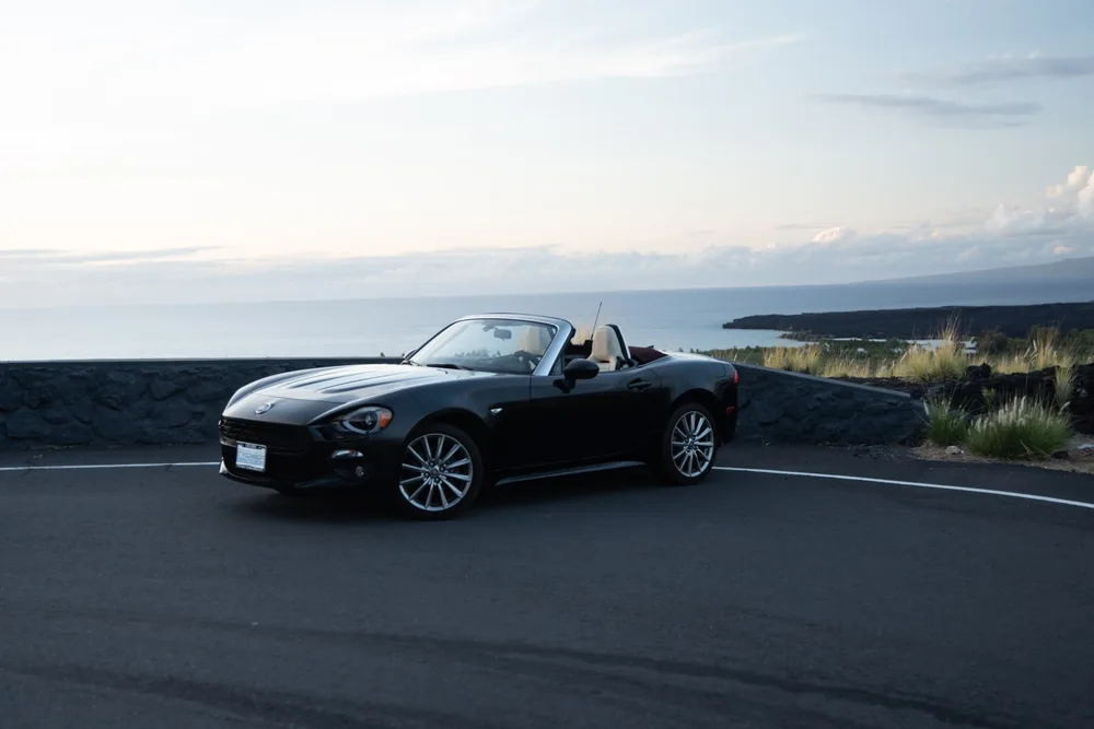 Fiat 124 Spider exterior photo 2