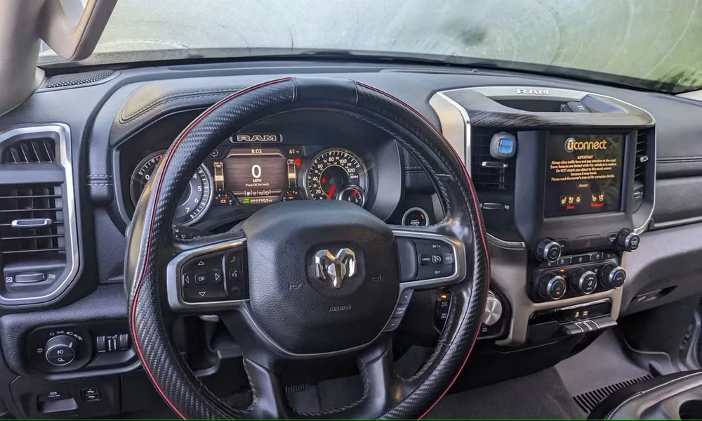 RAM 1500 Laramie interior photo 1