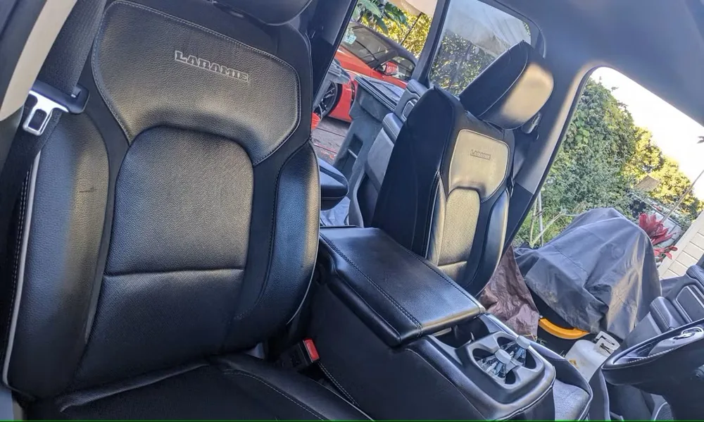 RAM 1500 Laramie interior photo 3
