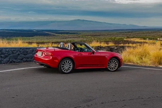 Fiat 124 Spider exterior photo 2